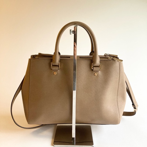 Michael Kors Cream Crossgrain Leather Tote - Picture 6 of 16